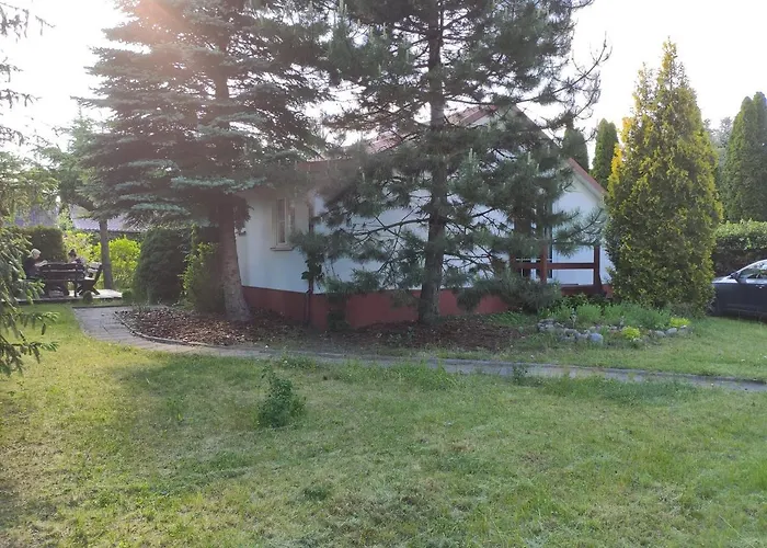 Dom Nad Jeziorem Semesterbostad Szteklin