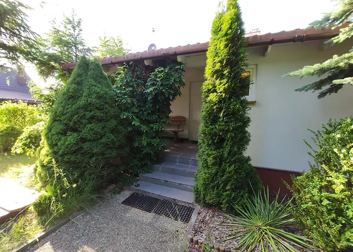 Dom Nad Jeziorem Semesterbostad Szteklin