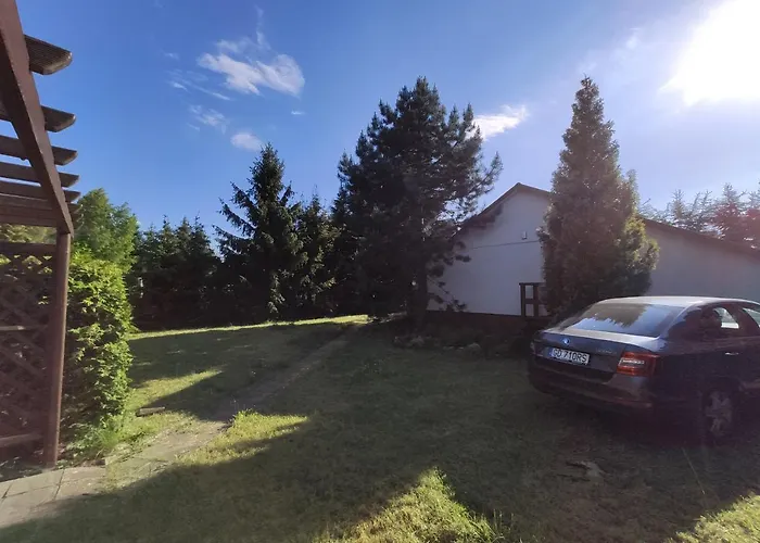 Semesterbostad Dom Nad Jeziorem