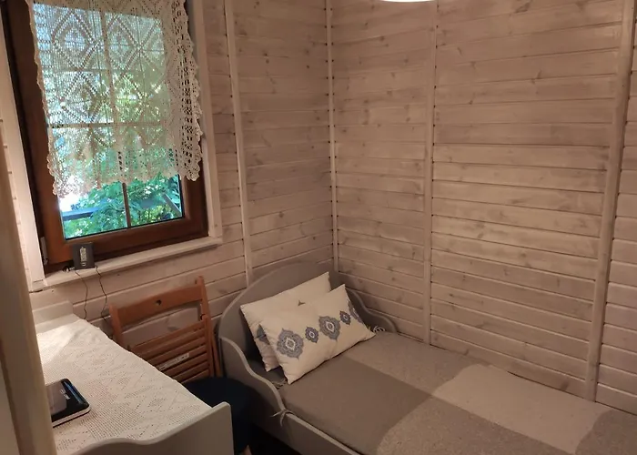 Dom Nad Jeziorem Semesterbostad *