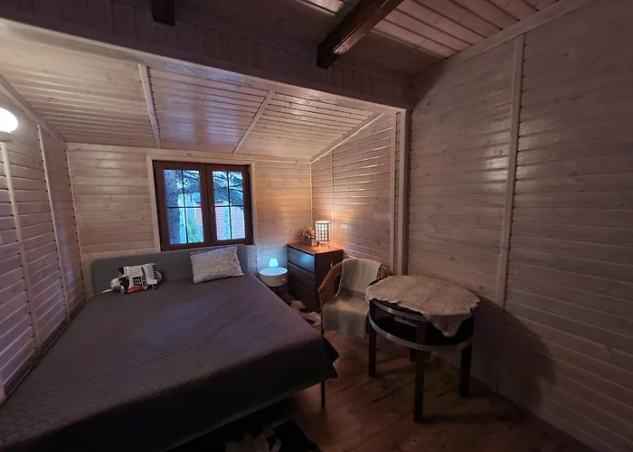 Dom Nad Jeziorem Semesterbostad Szteklin