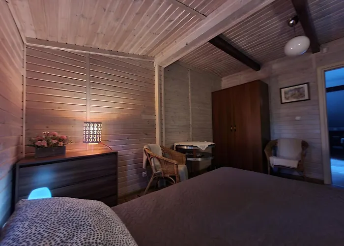 Dom Nad Jeziorem Semesterbostad